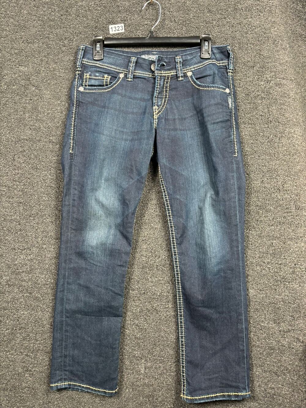 Silver SUKI Capri Straight Jeans Womens Size 28 Blue Denim Embroidery Mid Rise
